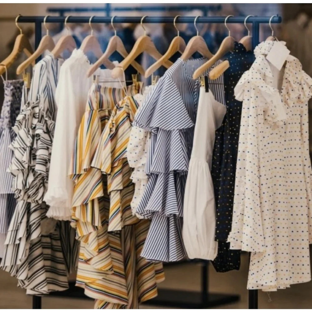 LIVE SHOW CLOTHING ITEM *AS IS* #866 - Picture 2 of 2